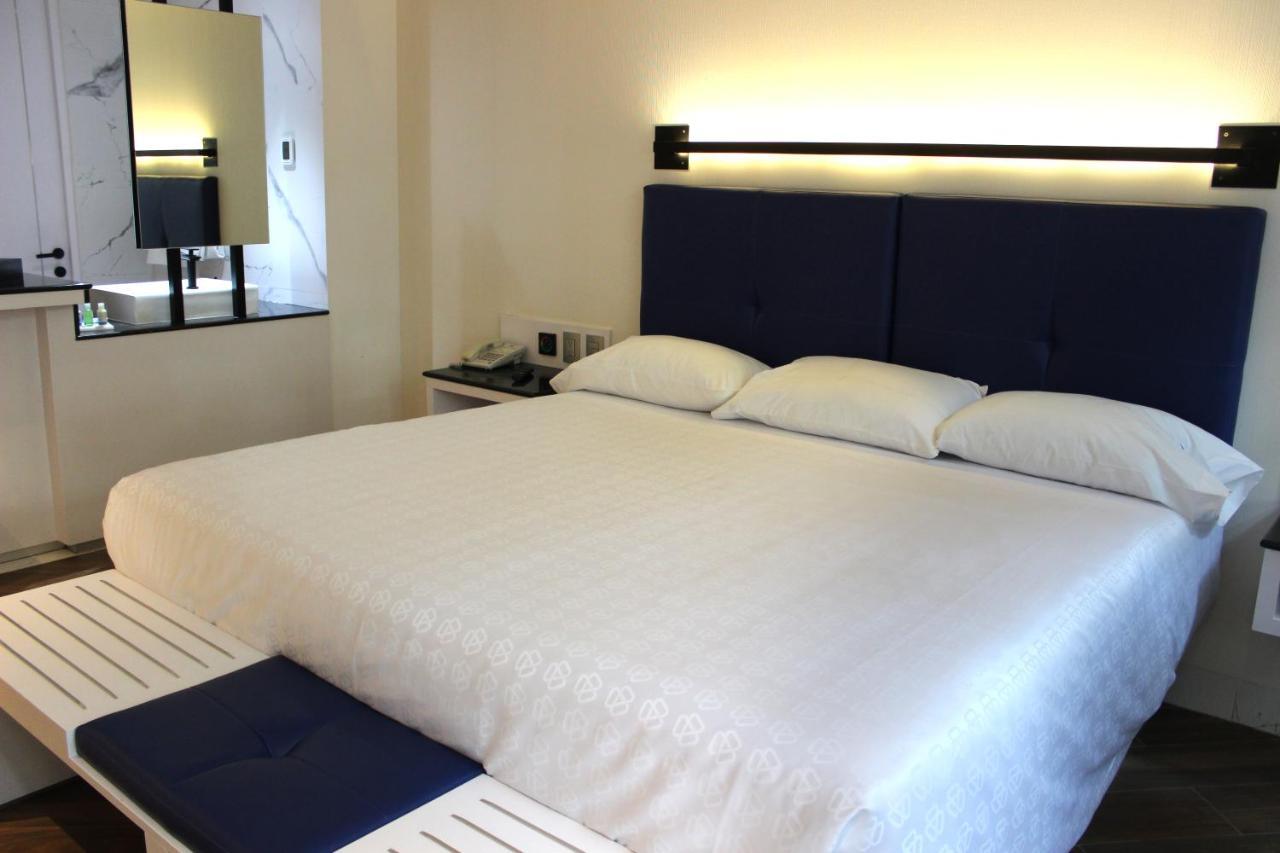 Weenjoy Hotels Grand Prix Aeropuerto Cdmx Mexico City Room photo