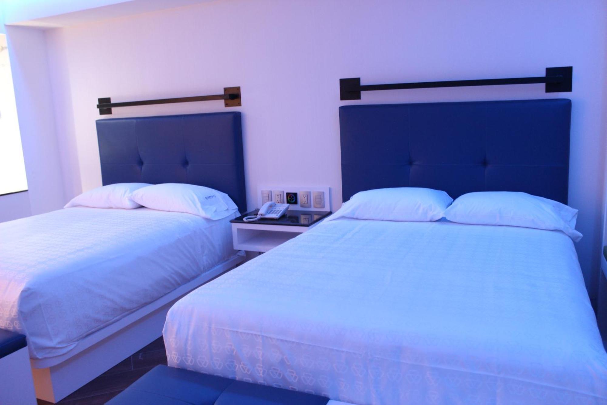 Weenjoy Hotels Grand Prix Aeropuerto Cdmx Mexico City Room photo